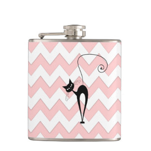 Funny whimsical black cat chevron bleek roze heupfles