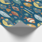 Funny Whimsical Ocean Zee Fish Blue Pattern Cadeaupapier (Hoek)