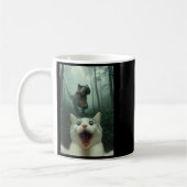 Funny White Cat Selfie With T-rex Dinosaur, Cat Ki Koffiemok (Links)