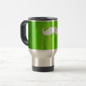 Funny White Mustache over groene achtergrond Reisbeker (Voorkant links)