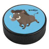 Funny wild boar razorback cartoon illustratie hockey puck (3/4)