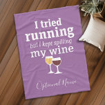 Funny Wine Quote - ik probeerde te rennen - bleef  Fleece Deken<br><div class="desc">Een beetje drink humor die je kunt doorgeven aan je wijnliefhebbende vriendinnen. Laat ze lachen met een grappig cadeau of een witte olifant. Ik probeerde te rennen,  maar ik bleef mijn wijn morsen.</div>