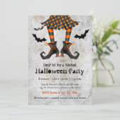 Funny Witches Legs Wied Halloween Party Kaart (Staand voorkant)