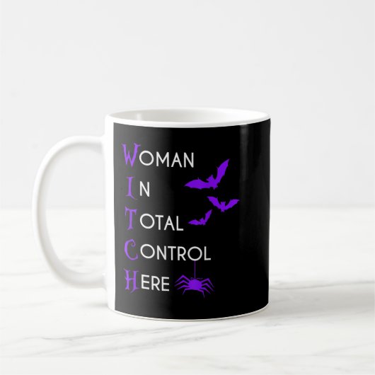 Funny Woman in de totale controle hier getuige Hal Koffiemok (Links)