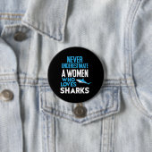 Funny Woman Who Loves Sharks Ronde Button 7,6 Cm (In situ)