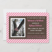 Funny Woman's Woodsy Weekend Party Invitation Kaart (Achterkant)