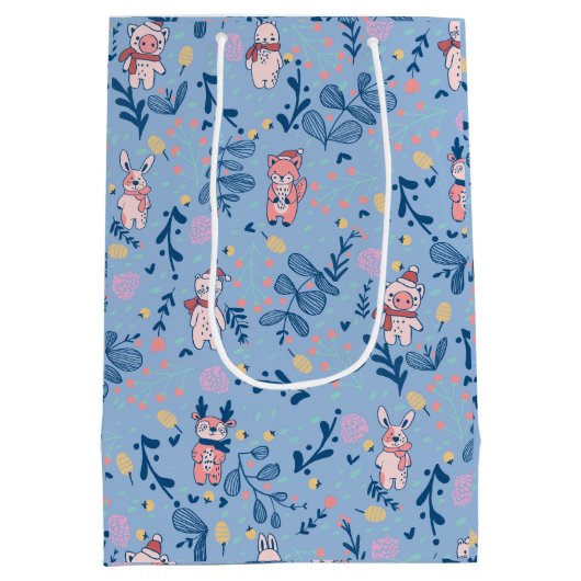 Funny Woodland Friends  Blue Winter Forest Pattern Medium Cadeauzakje (Achterkant)