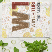 Funny WTF Wine Turkey Family Thanksgiving Theedoek (Gevouwen)