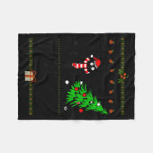 Funny Xmas Black Cat Pushing Christmas Tree Over C Fleece Deken (Voorkant (Horizontaal))