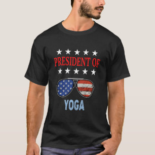 Funny Yoga Accessoires Usa Flag Yoga Gezegde T-shirt