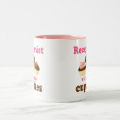 Funny zal werken voor Cupcakes Receptiontionist Tweekleurige Koffiemok (Center)