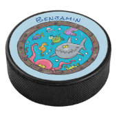 Funny zee, onderwatertrekkend, cartoon hockey puck (3/4)