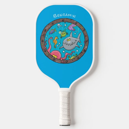 Funny zee, onderwatertrekkend, cartoon pickleball paddle (Voorkant)