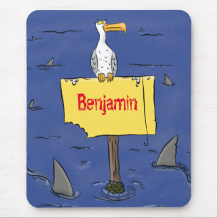 Funny zee vogel omringd door cartoon van haaien muismat