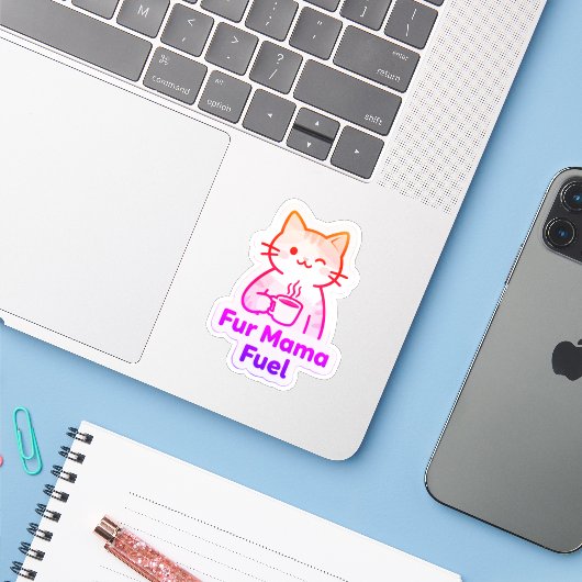 Fur Mama Fuel – Coffee Cup Cat Mom Sticker (Laptop met iPhone)