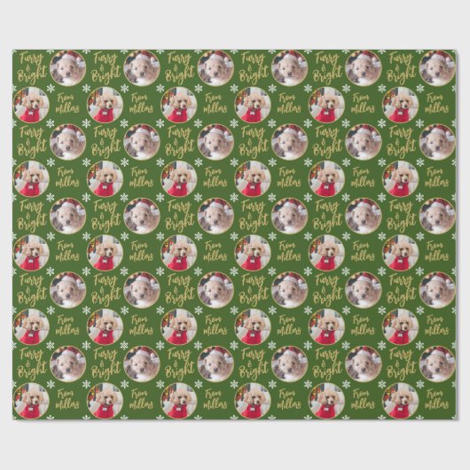 Furry & Bright Dog Foto met kerstsnowflake Green Cadeaupapier (Vlak)