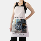 Furry Friend Name & Paw Print Accent Layout Schort (Insitu)