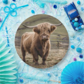 **"Furry Majesty: The Woolly Brown Highland Koe"** Papieren Bordje (Feest)