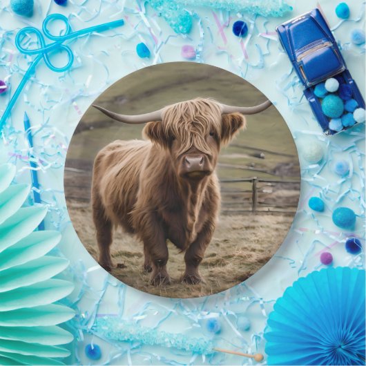 **"Furry Majesty: The Woolly Brown Highland Koe"** Papieren Bordje (Feest)