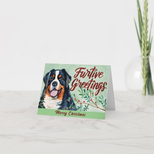 Furtive Groeten: Berner Mountain Dog Christmas Feestdagen Kaart (Voorkant)