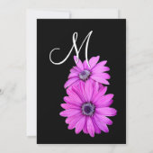 Fuschia Pink en Black Daisy Wedding Invitation Kaart (Achterkant)