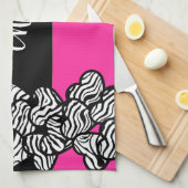 Fuschia roze zwarte witte zebra patroon hartnaam theedoek (Quarter Fold)
