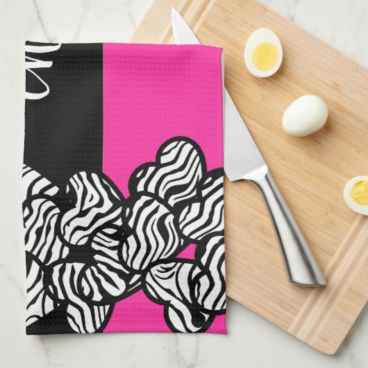 Fuschia roze zwarte witte zebra patroon hartnaam theedoek (Quarter Fold)