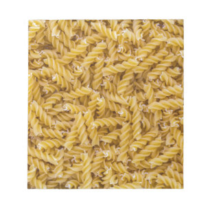 Fusilli pasta macro als achtergrondstructuur notitieblok