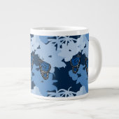 Fütternd Monarchschmetterling in Blau Grote Koffiekop (Voorkant rechts)