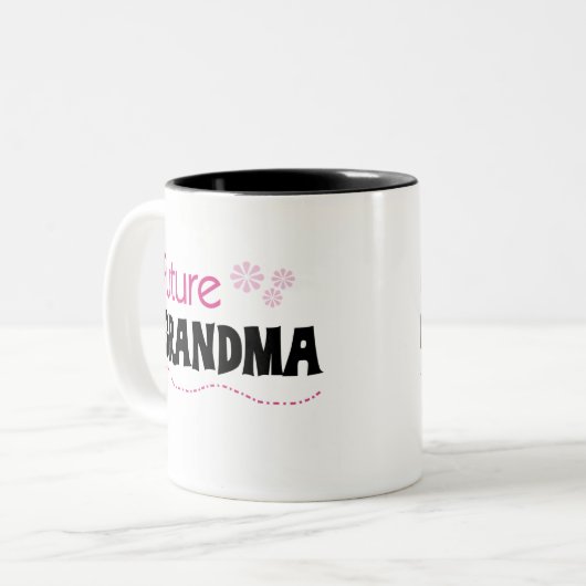 Future Grandma Tweekleurige Koffiemok (Voorkant links)