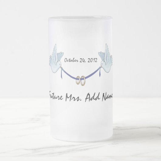 Future Mrs Wedding Doves Matglas Bierpul (Center)