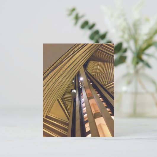 futuristisch briefkaart (Staand voorkant)