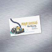 Futuristische robot voor het reinigen van wollen magnetisch visitekaartje (Voorbeeld)