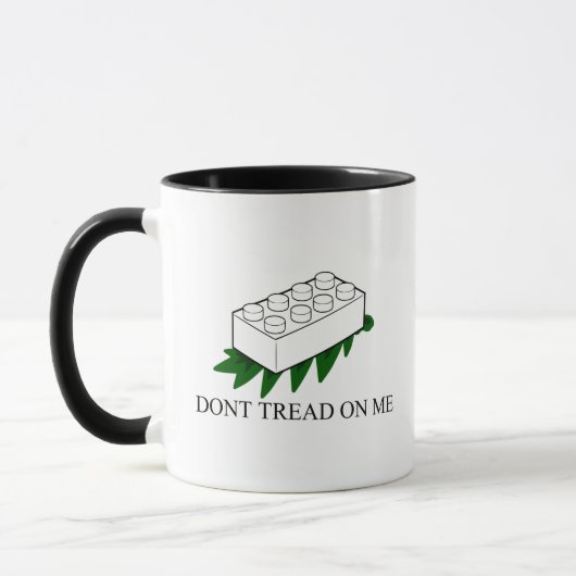 Fuzzy Express® Gadsden Flag Brick Joke Zwart-Wit Mok (Links)