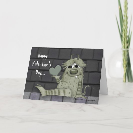 Fuzzy Green Monster met hart Feestdagen Kaart (Voorkant)