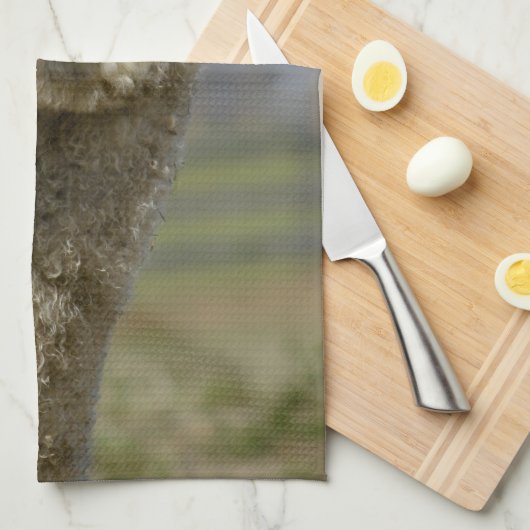 Fuzzy White Alpaca Face Theedoek (Quarter Fold)