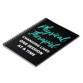 Fysieke therapist die één sessie verandert notitieboek (Linkerzijde)