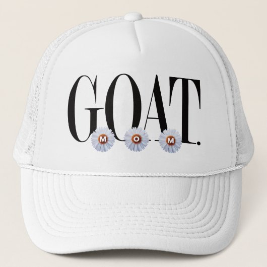 "G.O.A.T. MOM" met Daisies Art Trucker Pet (Voorkant)