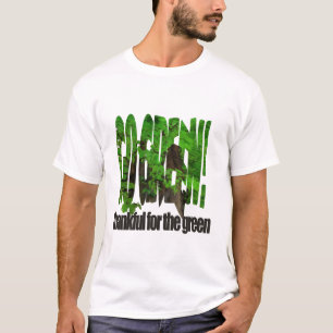 Ga groene oude boom dikke takken groen en zon t-shirt