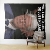 GA IK OOK NAAR DE GEVANGENIS? OF ALLEEN HILLARY? WANDKLEED (In Situ (horizontaal))