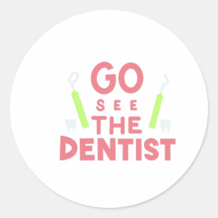 Ga naar de tandarts: Bright Smiles Ahead! T-Shirt Ronde Sticker