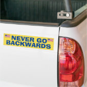 Ga nooit achteruit bumpersticker (Op Truck)