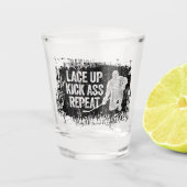 Ga omhoog. Herhaal. (hockey) Shot Glas (Voorkant)