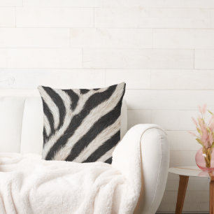 Ga wild zebra streep zwart wit nepbont look kussen