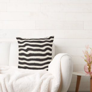 Ga wild zebra streep zwart wit nepbont look kussen