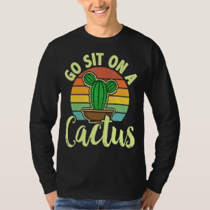 Ga zitten op een cactus Plant pot Plant Gardenin T-shirt