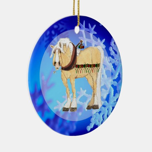 Gabby Holiday Ornament (Rechts)