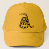 Gadsden Coiled Rattlesnake Trucker Pet (Voorkant)
