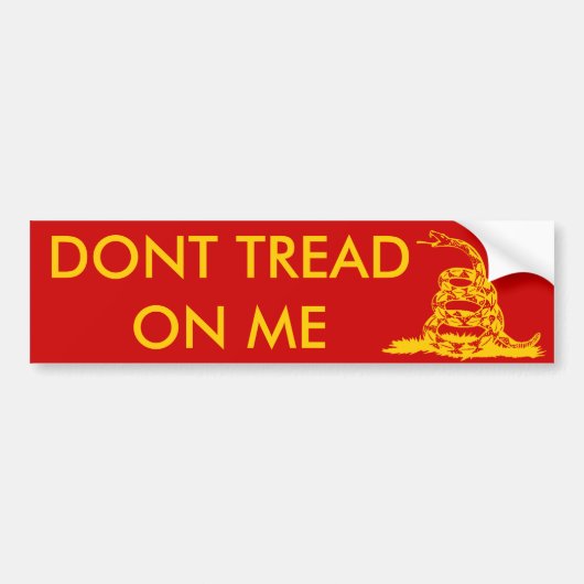 Gadsden_flag 11in Bumper2 Geel op Rood Bumpersticker (Voorkant)