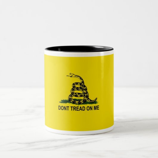 Gadsden Flag Tweekleurige Koffiemok (Center)